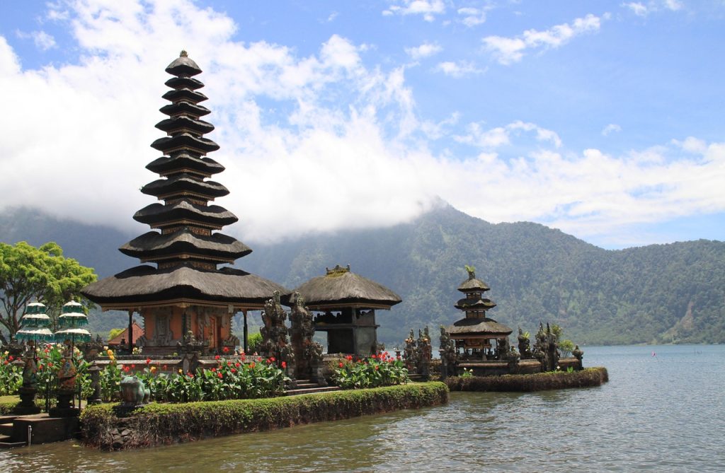 pagoda, temple, lake-3240169.jpg