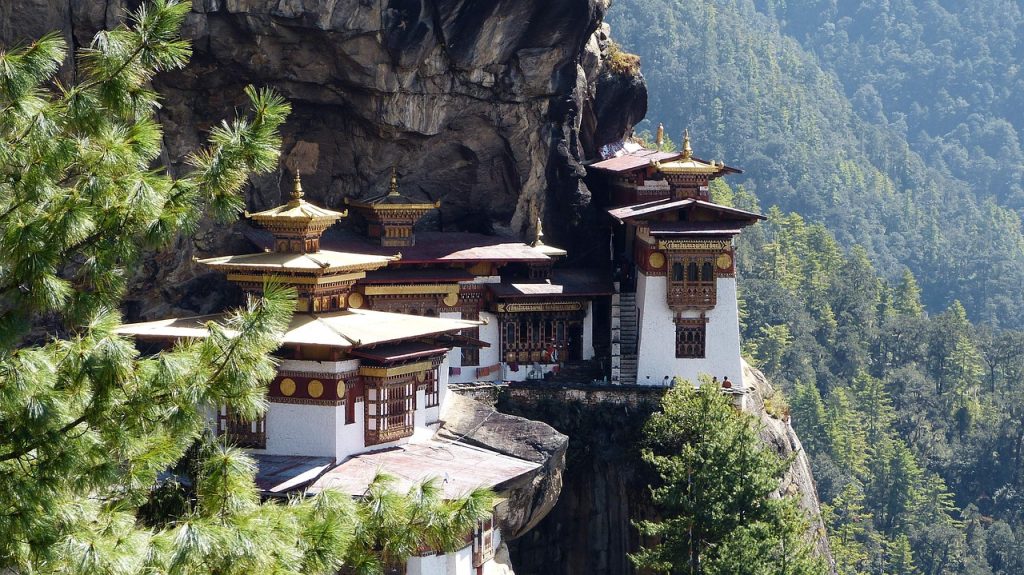 travel, architecture, btwoholidays.in bhutan-3296588.jpg